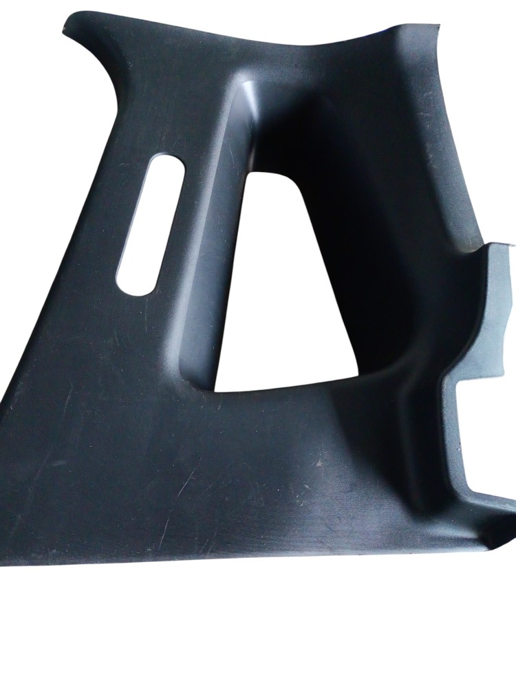 Moldura Coluna Traseira Direita Fiat Strada 2025 1.3 4