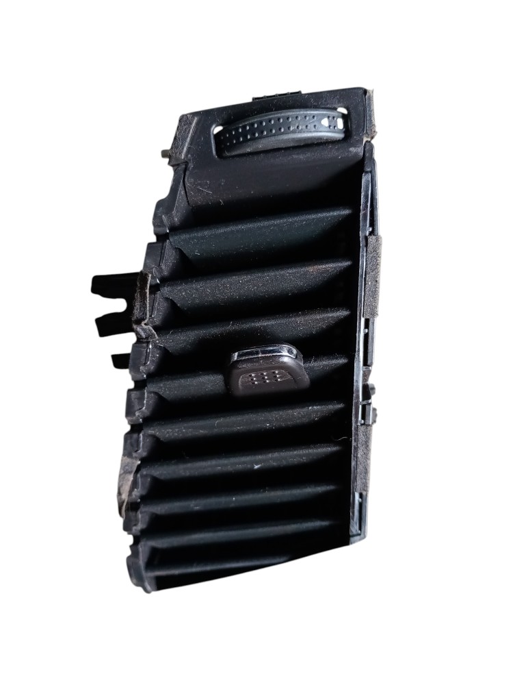 Difusor Ar Direito Tracker Premier Tb 2018 1.4