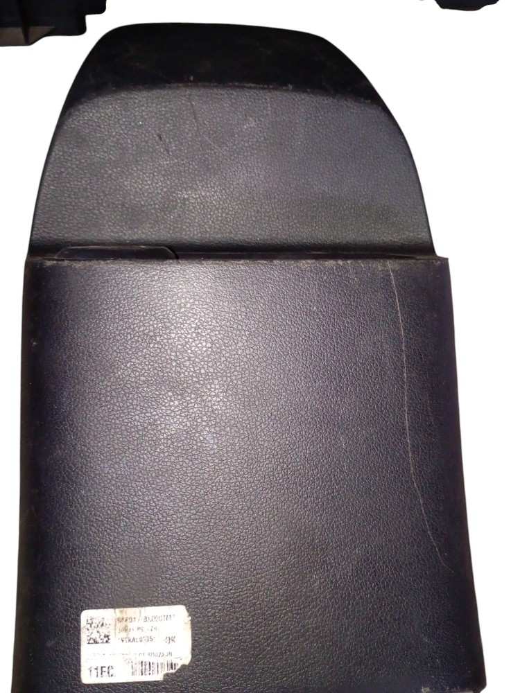 Moldura Tomada Usb Creta 2022 1.0 2