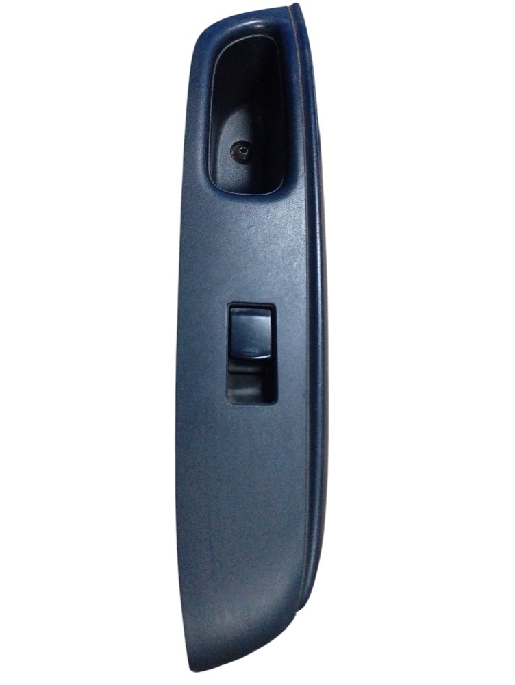 Comando Vidro Dianteiro Direito Nissan Versa Sv 2013/2014