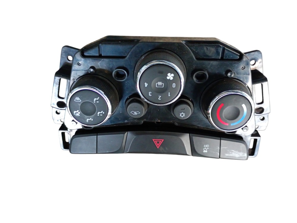 Comando Ar Condicionado Tracker Premier Tb 2018 1.4