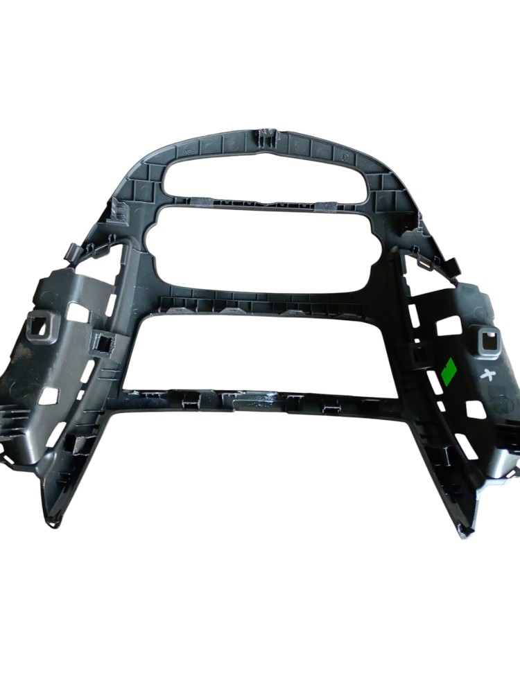 Moldura Painel Central Chevrolet Tracker 2015 1.4