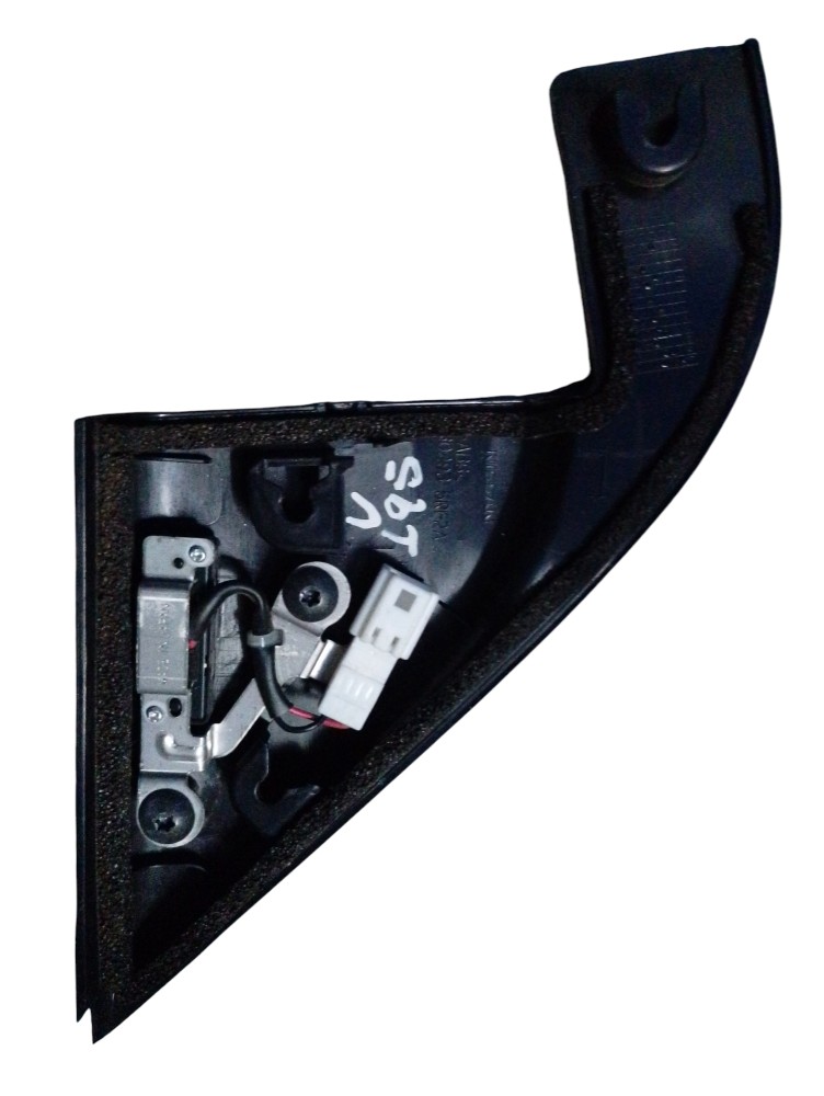 Acabamento Interno Retrovisor Esquerdo Nissan Kicks 2022 1.6 2