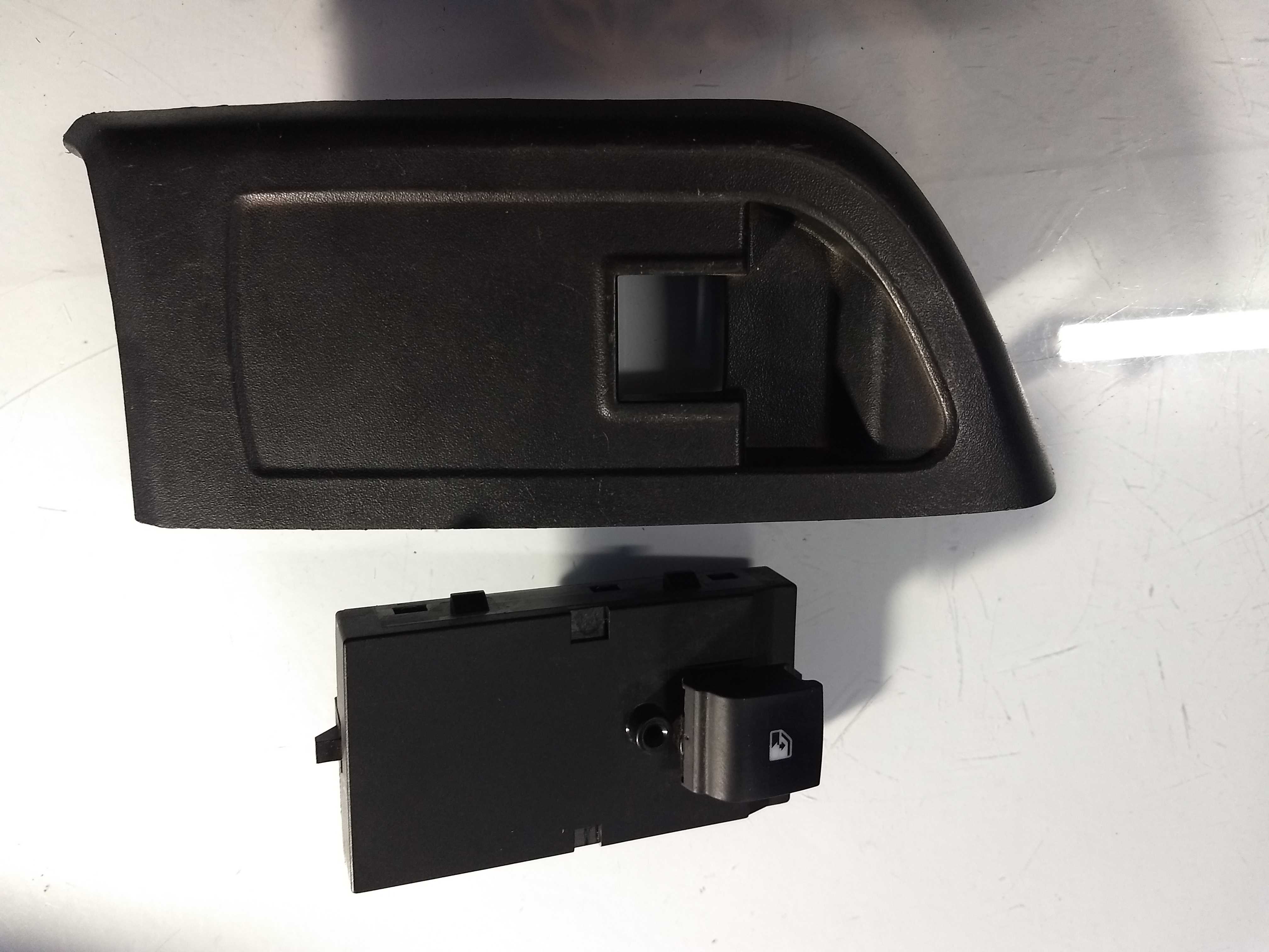 Comando Vidro Dianteiro Direito Chevrolet Ônix 13/19 1.0 2