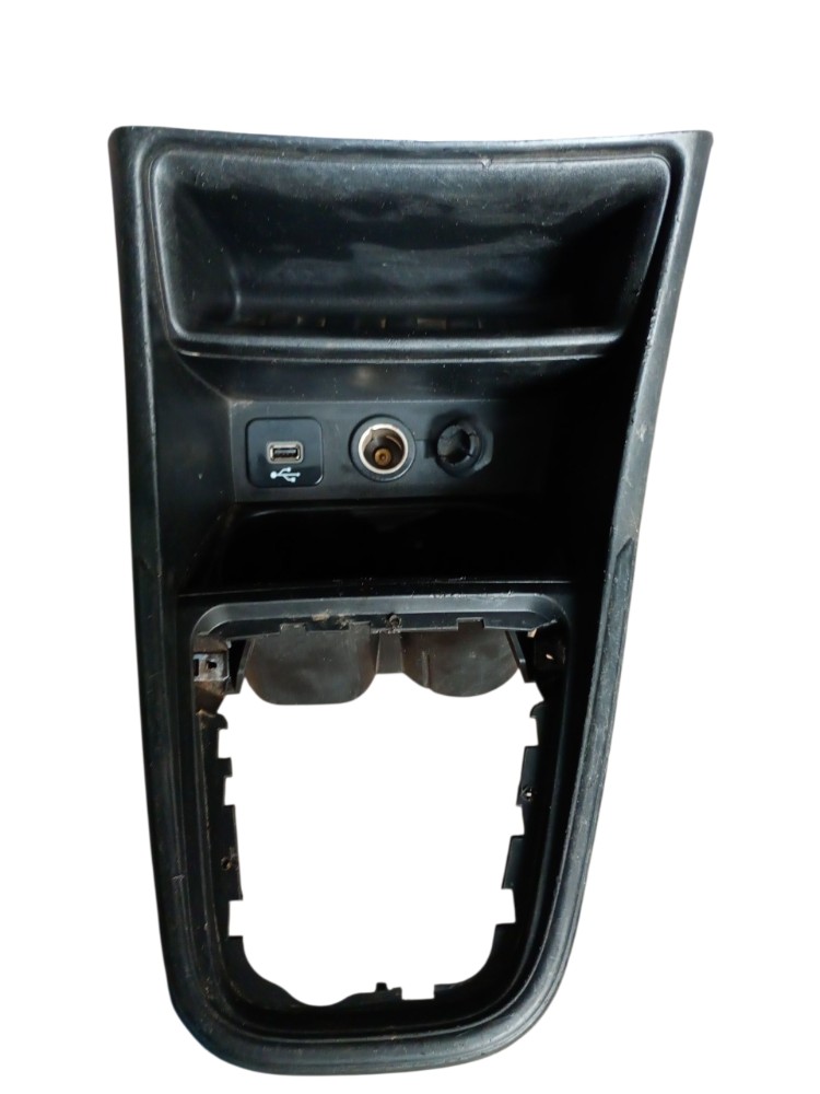 Acabamento Console Central Fiat Strada Freedom Cs 2021/2022