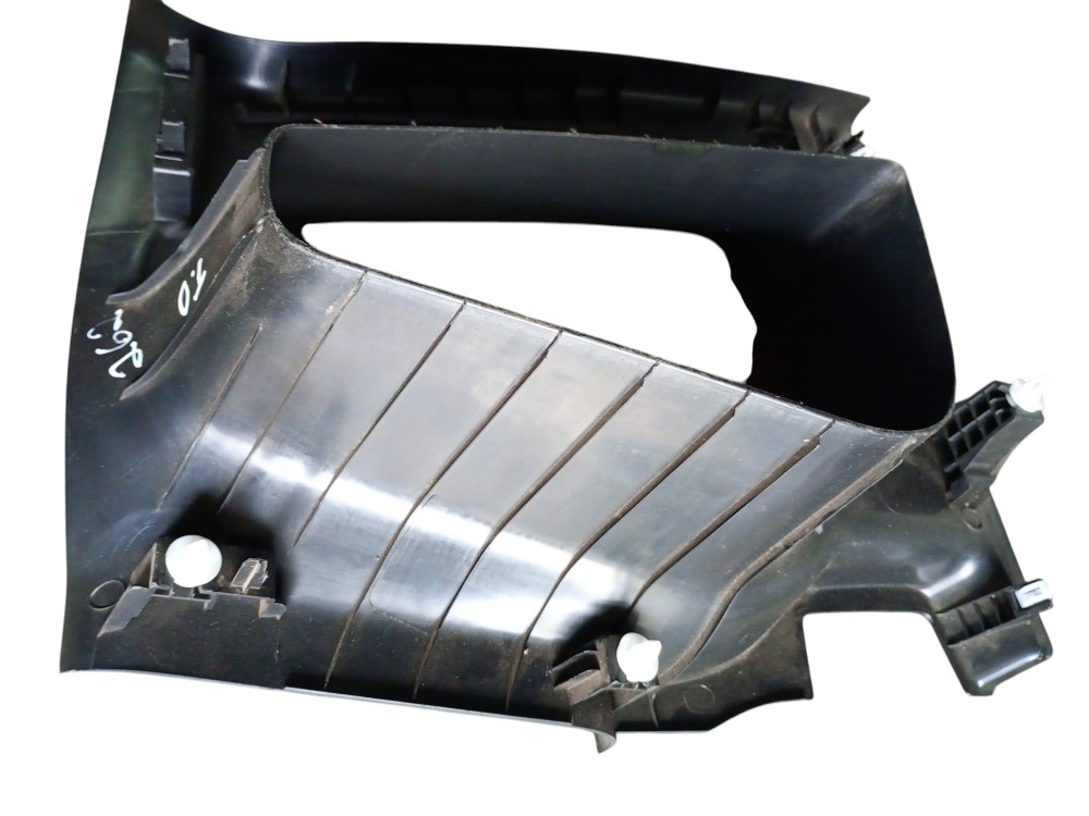 Moldura Coluna Traseira Direita Fiat Strada 2025 1.3 5