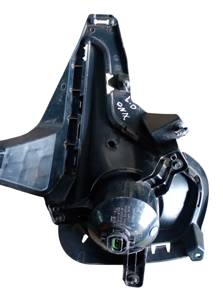 Moldura C/ Farol Milha Onix Turbo 2023 1.0 Automático 5