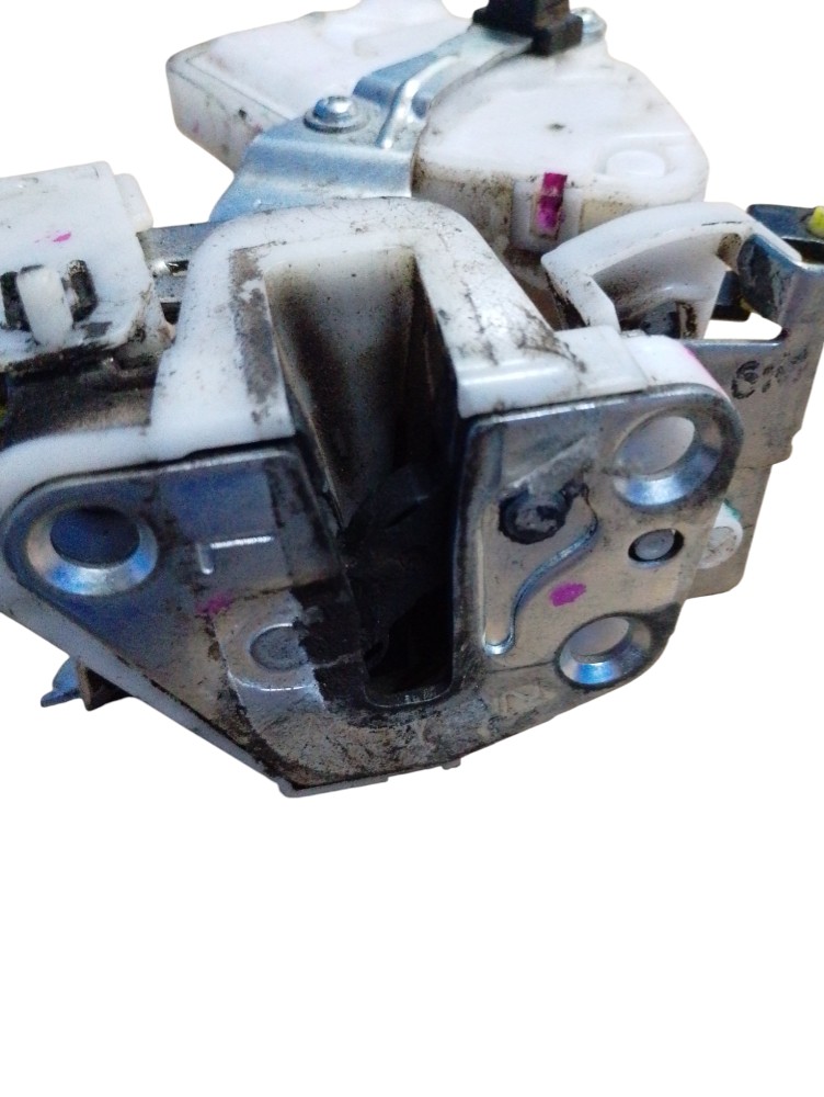 Fechadura Porta Traseira Esquerda Toyota Etios 2016/2017 3