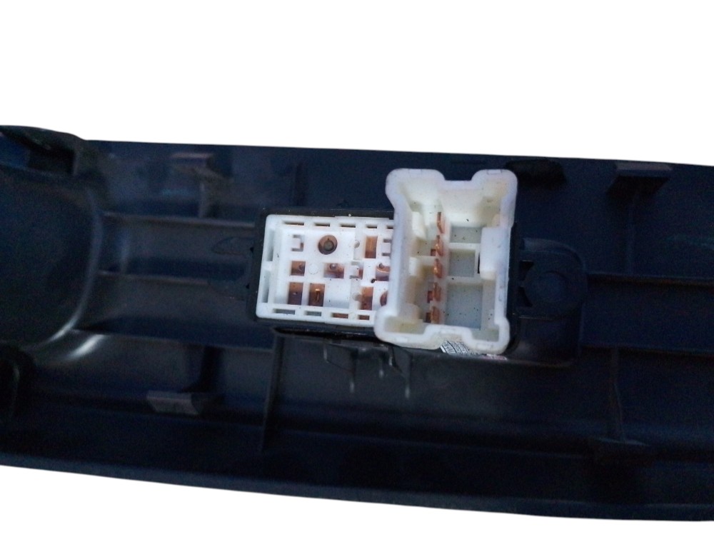 Comando Botão Dianteira Direita Nissan Versa Sl 2013/2014 5