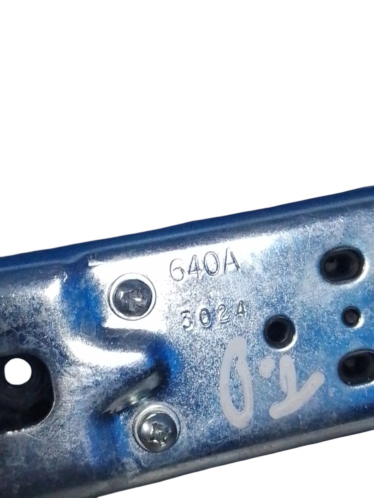 Suporte maçaneta externa tras. direita Toyota Yaris 2025 1.5 2