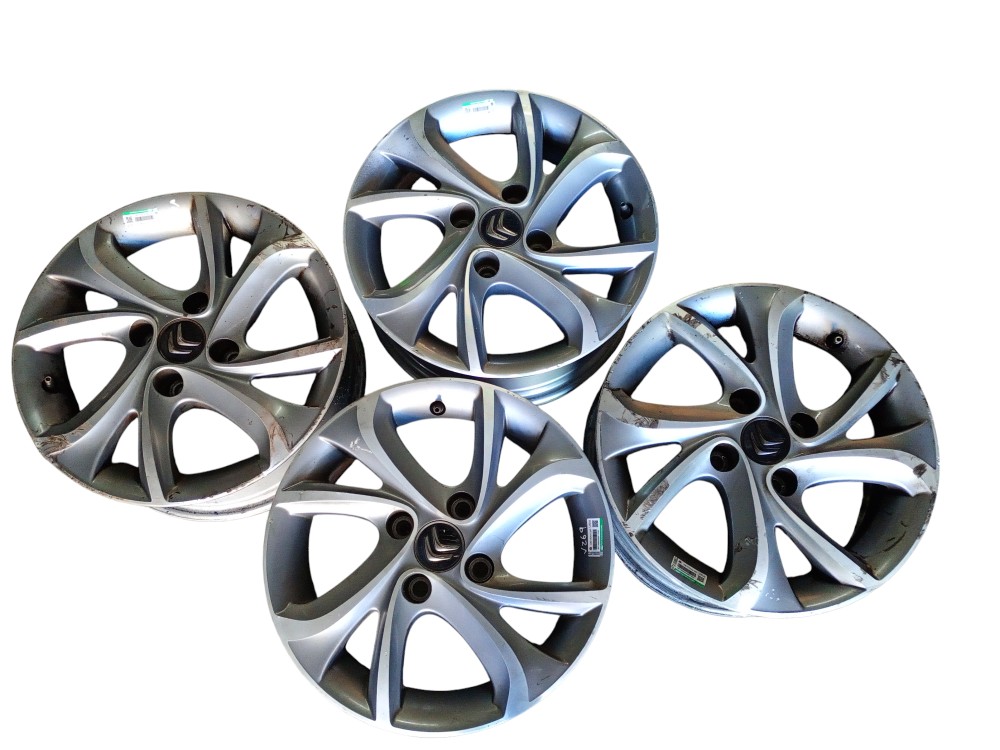 Rodas Aro 15 De Liga Leve C/ 4 Furos Citroen C3 2015 1.6