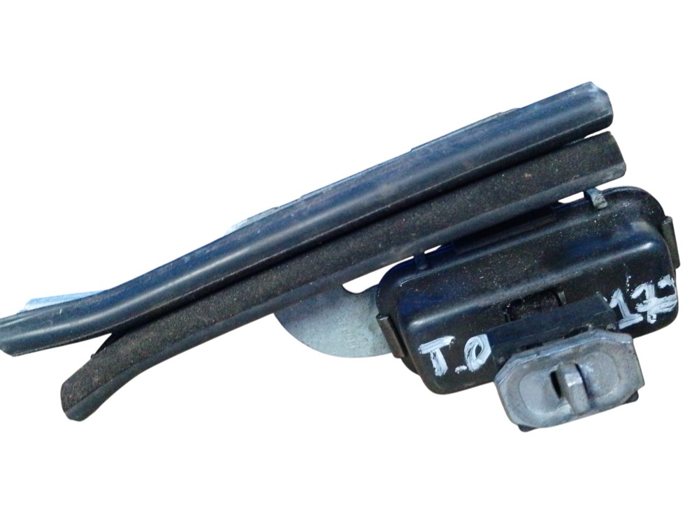 Limitador Porta Traseira Direita Peugeot 2008 2019/2020 1.6 2