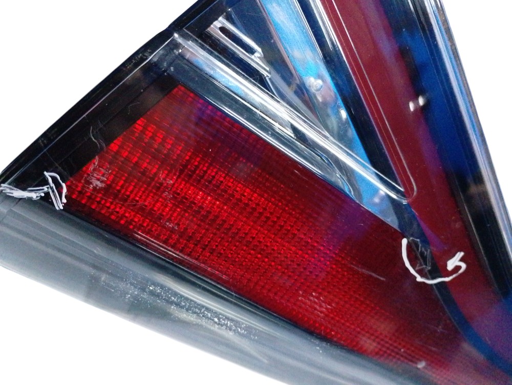 Lanterna Tampa Traseira Direita Renault Sandero 2019/2020 Di 4
