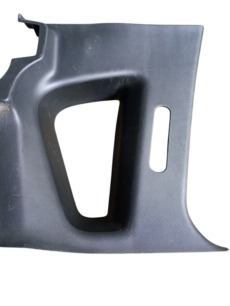 Moldura Coluna Traseira Direita Fiat Strada 2025 1.3