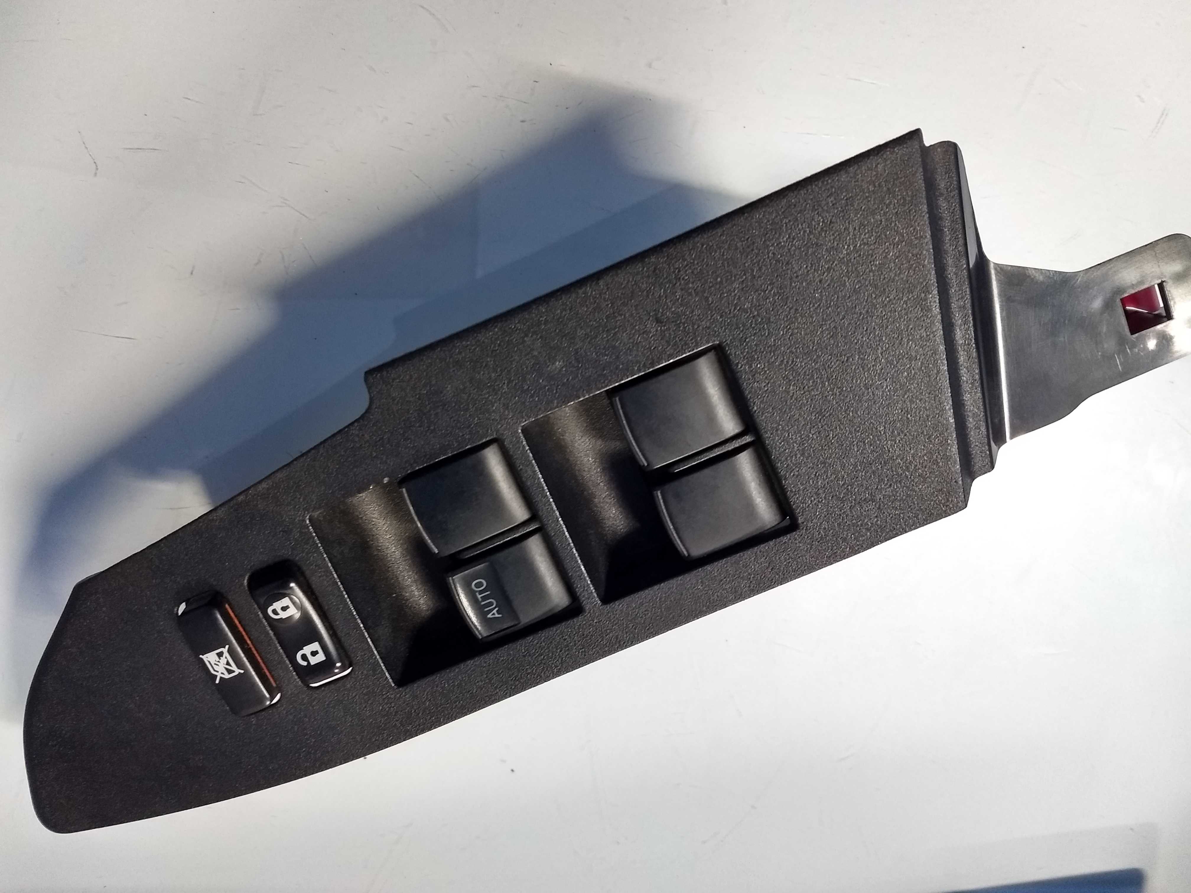 Comando Vidro Dianteiro Equerdo Toyota Corolla 2019