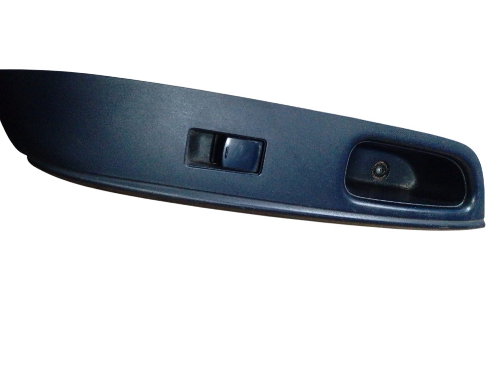 Comando Vidro Dianteiro Direito Nissan Versa Sv 2013/2014 2