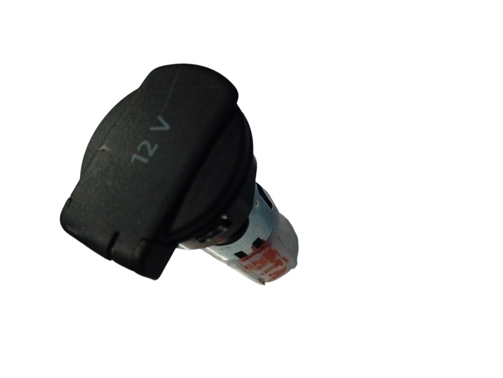 Tomada Acendedor Cigarro Vw Nivus 2022 Preto 1