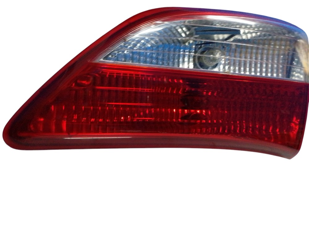 Lanterna Tampa Traseira Hyundai Hb20 Comfort 2012/2013 Direito/passageiro Vermelho