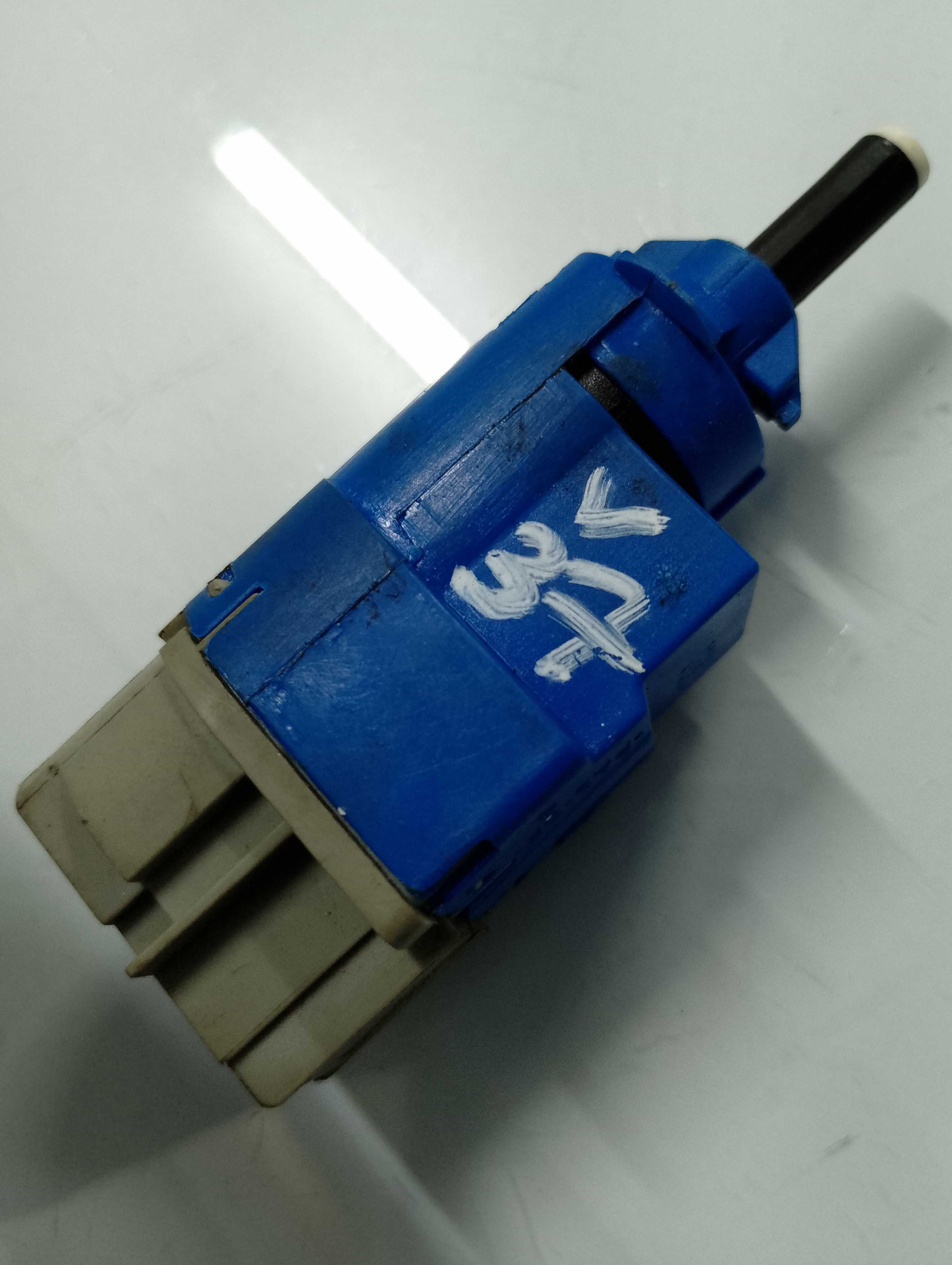Interruptor Sensor Do Pedal De Embreagem Renault Kwid 23