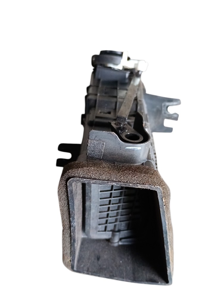 Difusor De Ar Direito Tracker Premier 2018 4