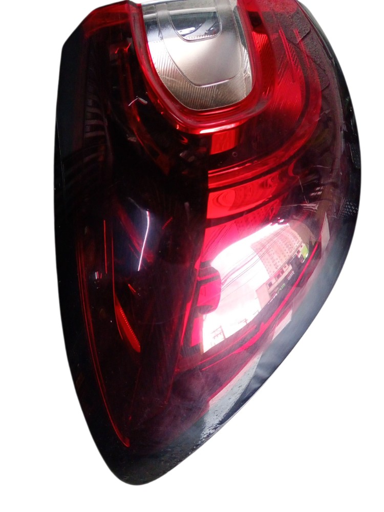 Lanterna Esquerda Renault Captur 2020 1.6 – Esquerdo/motoris
