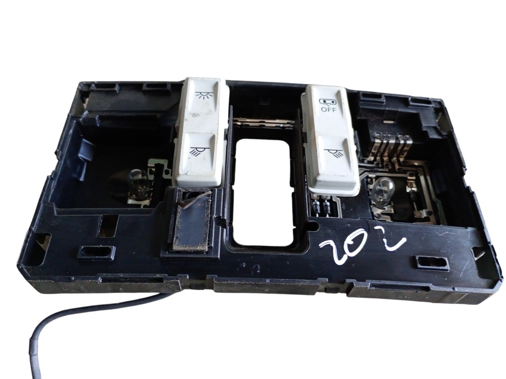 Luz Cortesia Polo 2019 1.0 3