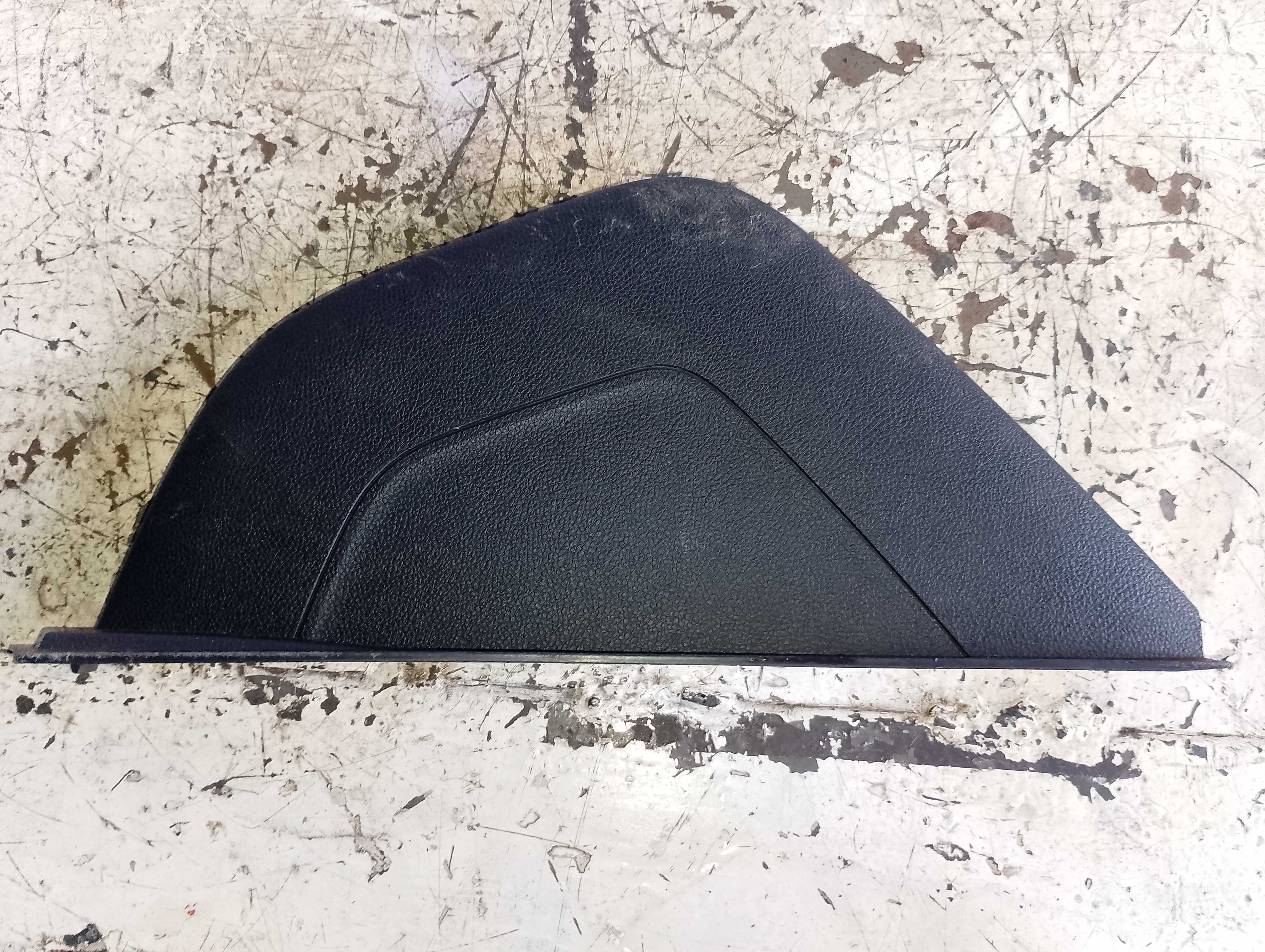 Acabamento Moldura Lateral Painel Tampa Gm Onix 2013 A 2019
