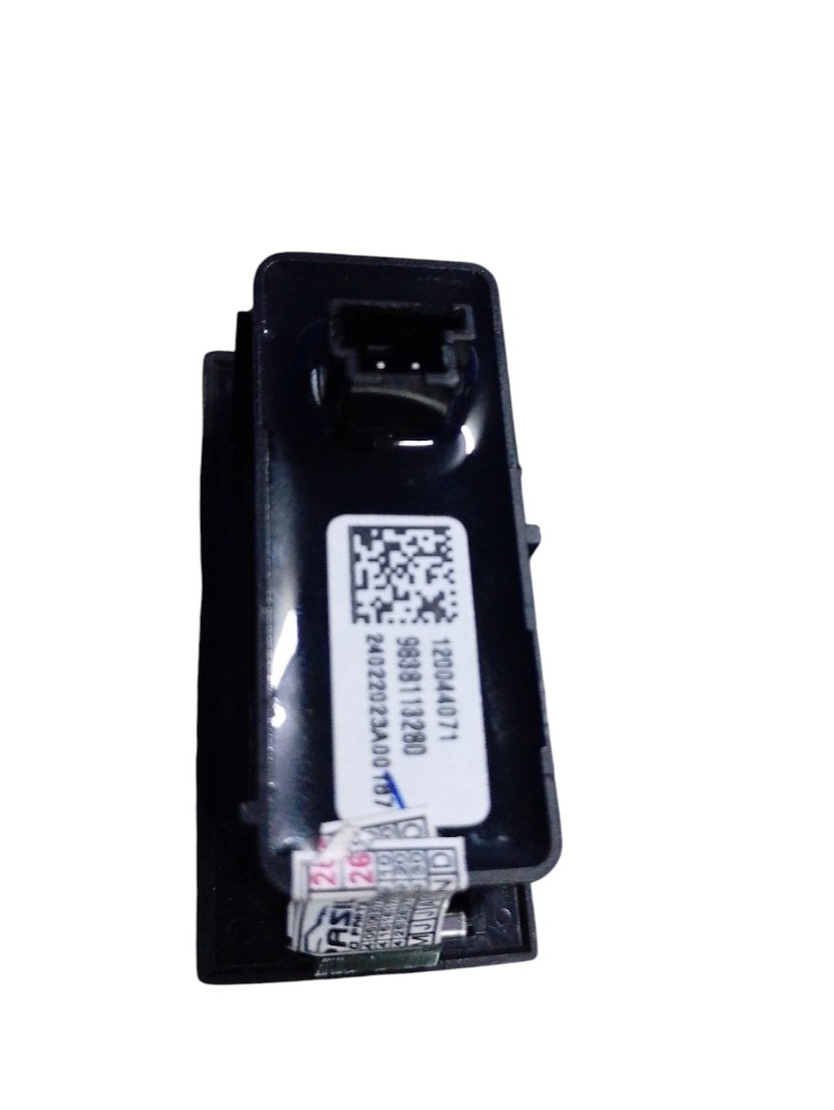 Botão Maçaneta Porta Malas Citroen C3 2023/24 1.0 3cc Preto 7