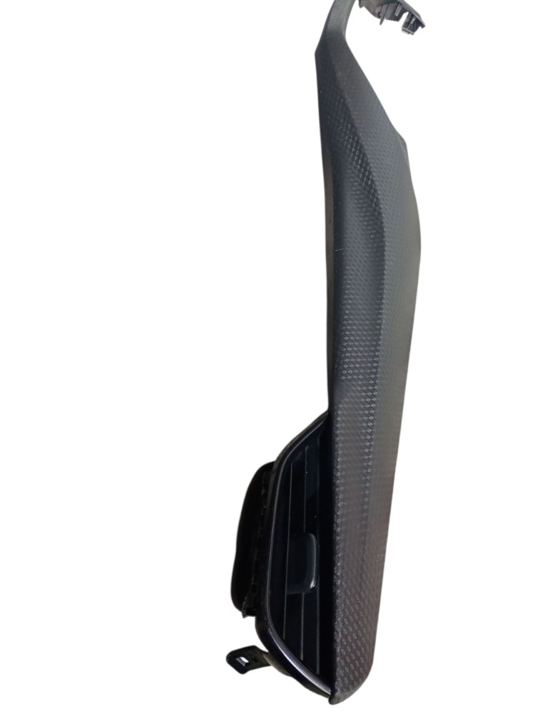 Moldura Difusor  Chevrolet Onix 2022 1.0 Automático