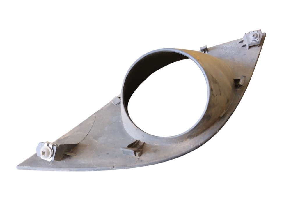 Moldura Farol Milha Esquerdo Palio 2013 2014 2015 2016 2017 Cinza-escuro Esquerdo 6