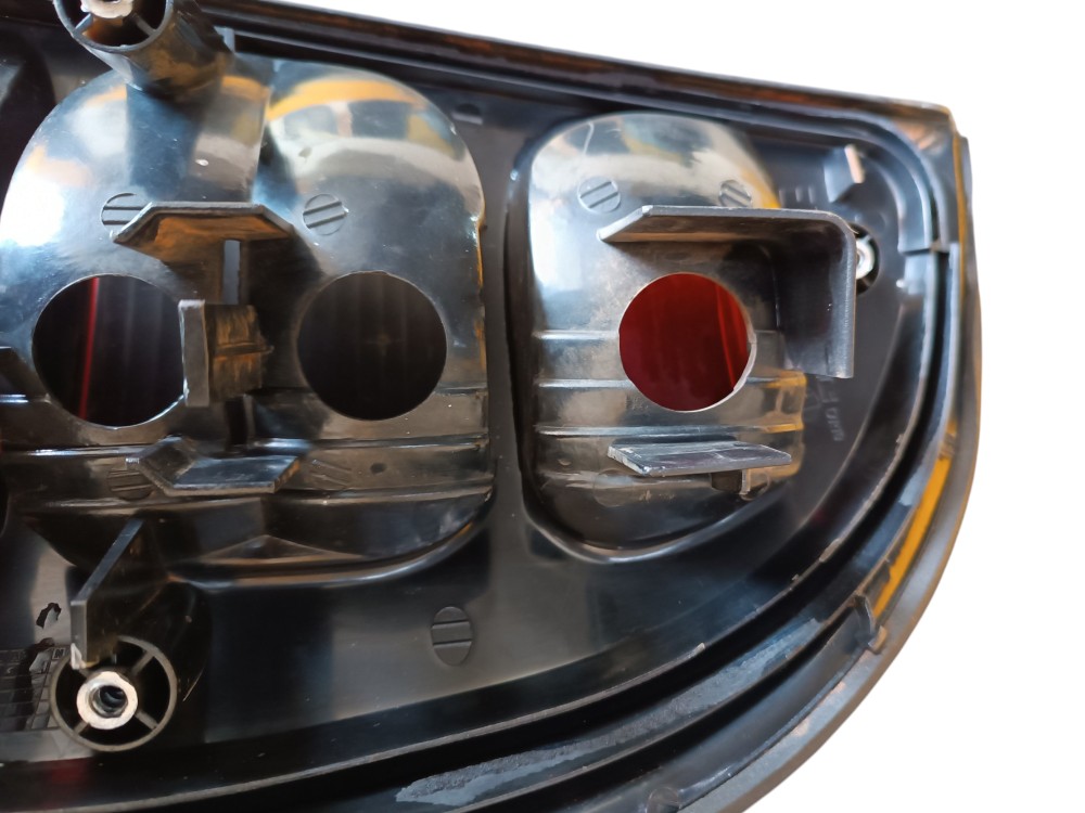 Lanterna Traseira Esquerda Chevrolet Corsa Super Sedan 2000 Direito/passageiro Vermelha 15
