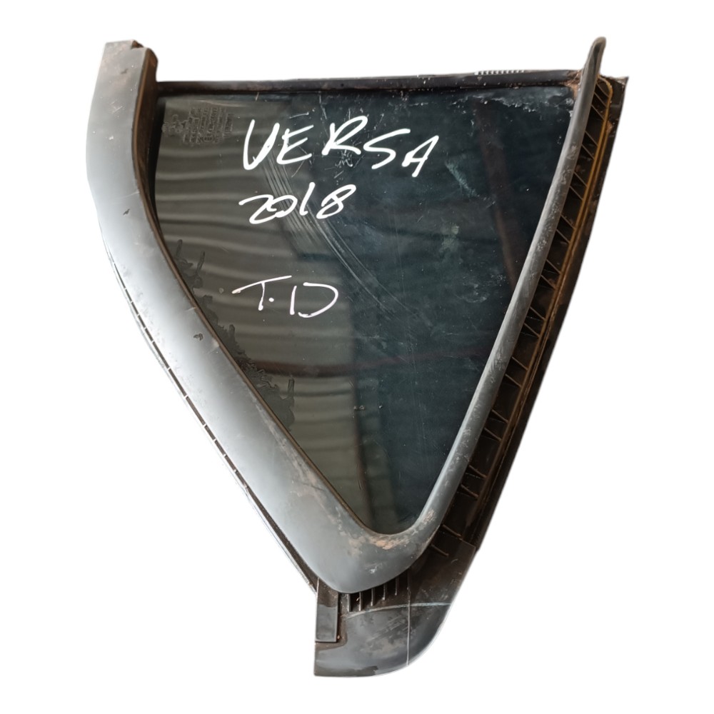 Vidro Fixo Porta Traseiro Direito Nissan Versa 2015 2019 3