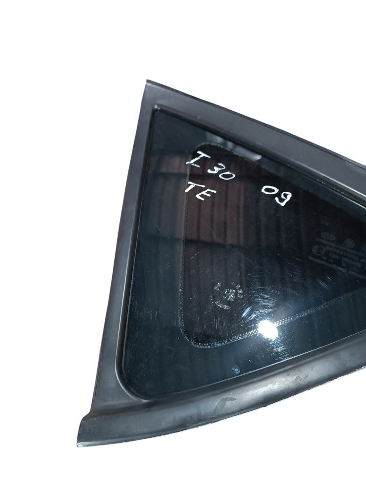 Vidro Vigia Traseiro Esquerdo Hyundai I30 2009 2010 2011 2