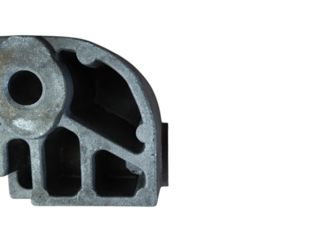 Suporte Alternador Celta Cobalt Corsa Montana 2003 2004 2