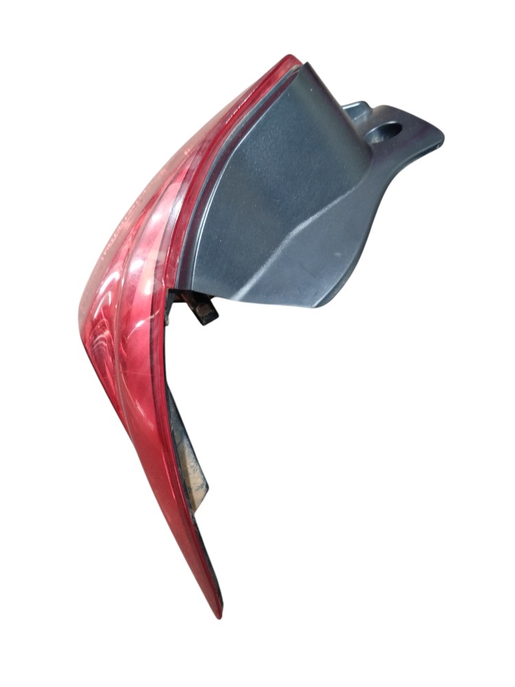 Lanterna direita Chevrolet onix 2012 2013 2014 2015 2016 4