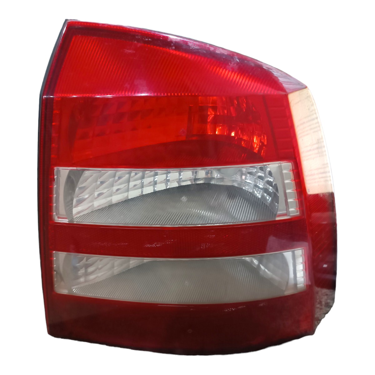 Lanterna Traseira Direita Gm Astra 2.0 2002 2003 2004 2005 1