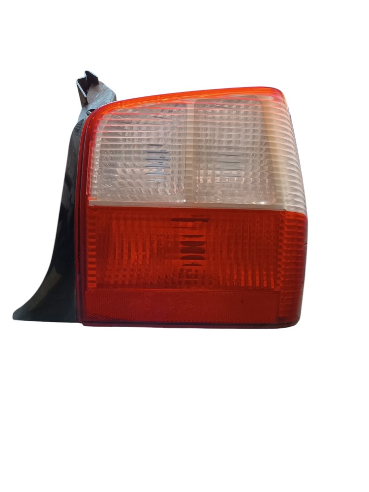 Lanterna Traseira Direita Fiat Uno 1.0 2008 2009 2010 2011 Direito/passageiro Vermelha 1