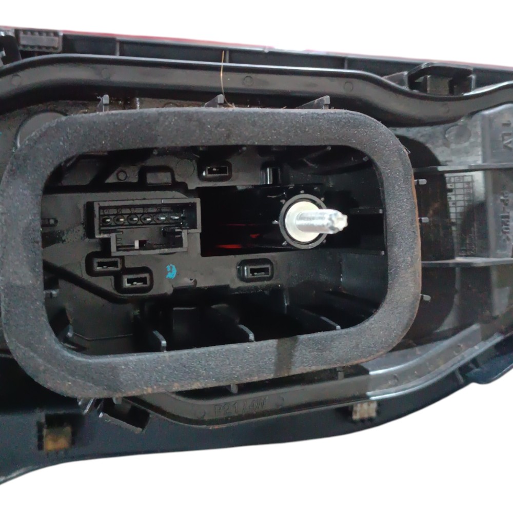 Lanterna Traseira Direita Volkswagen Up 2013 2015 2021  Direito/passageiro 9