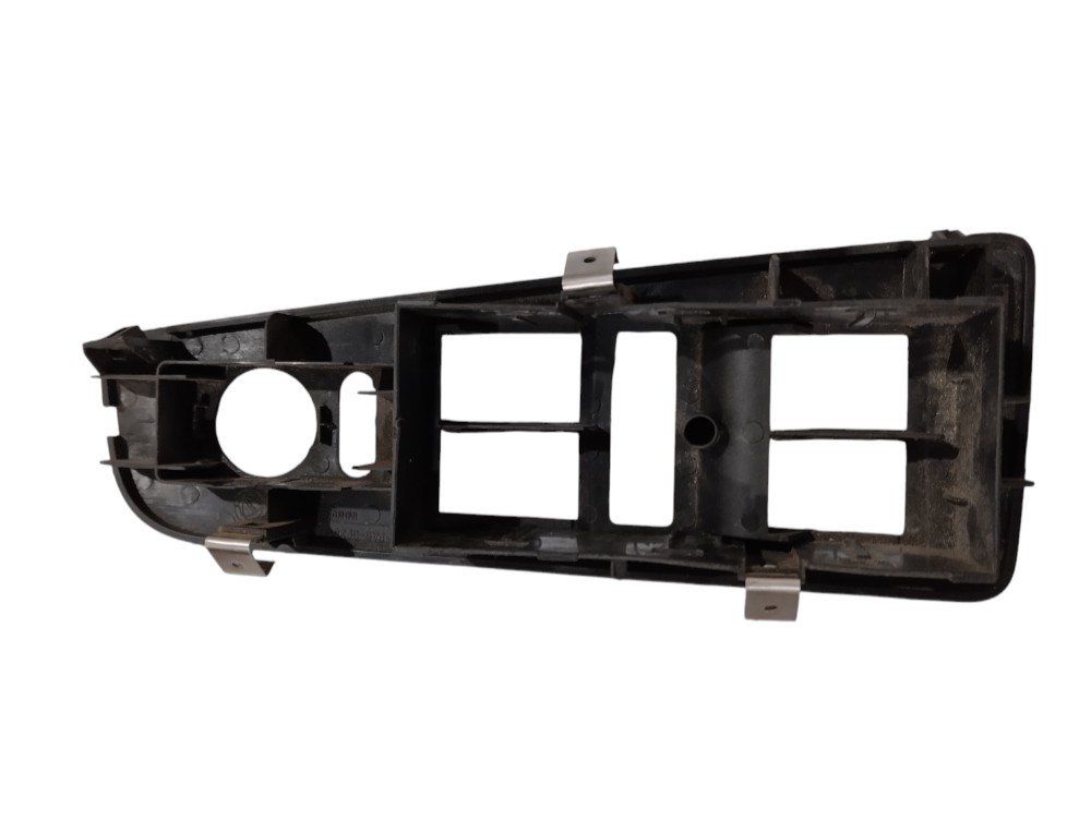 Moldura Vidro Elétrico Fiat Punto Linea 2008 2009 2010 2011 9