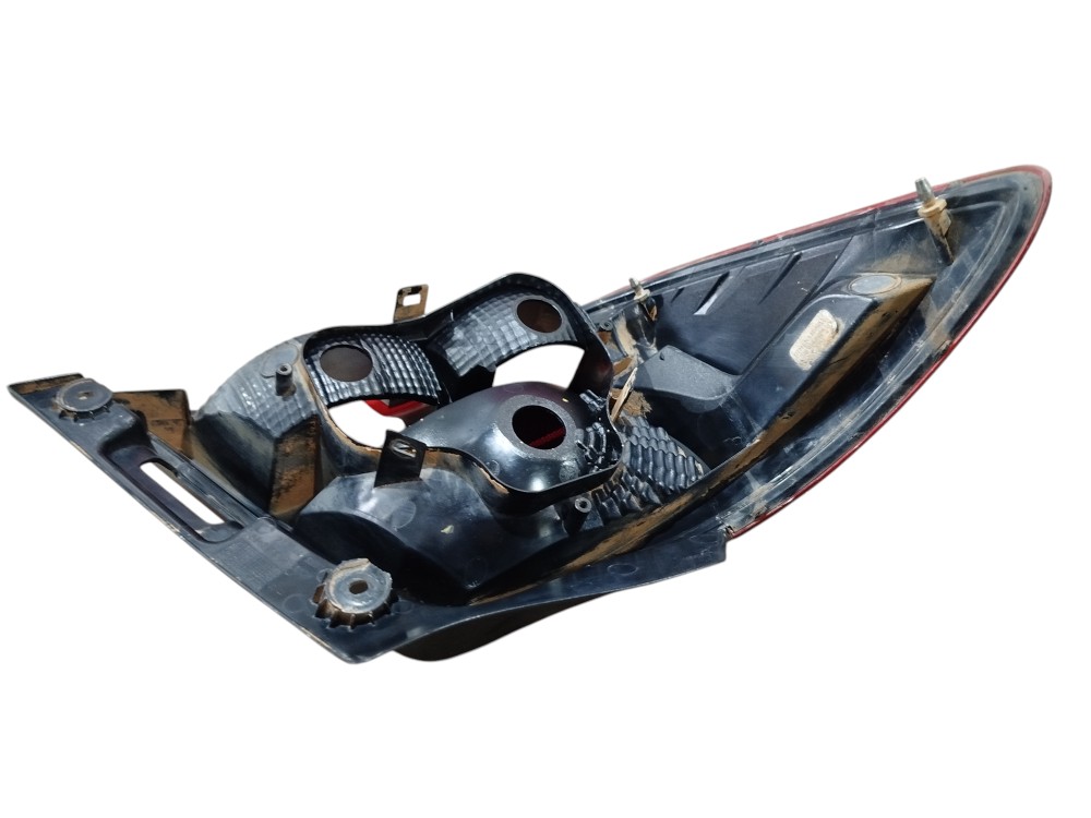 Lanterna direita Chevrolet onix 2012 2013 2014 2015 2016 10
