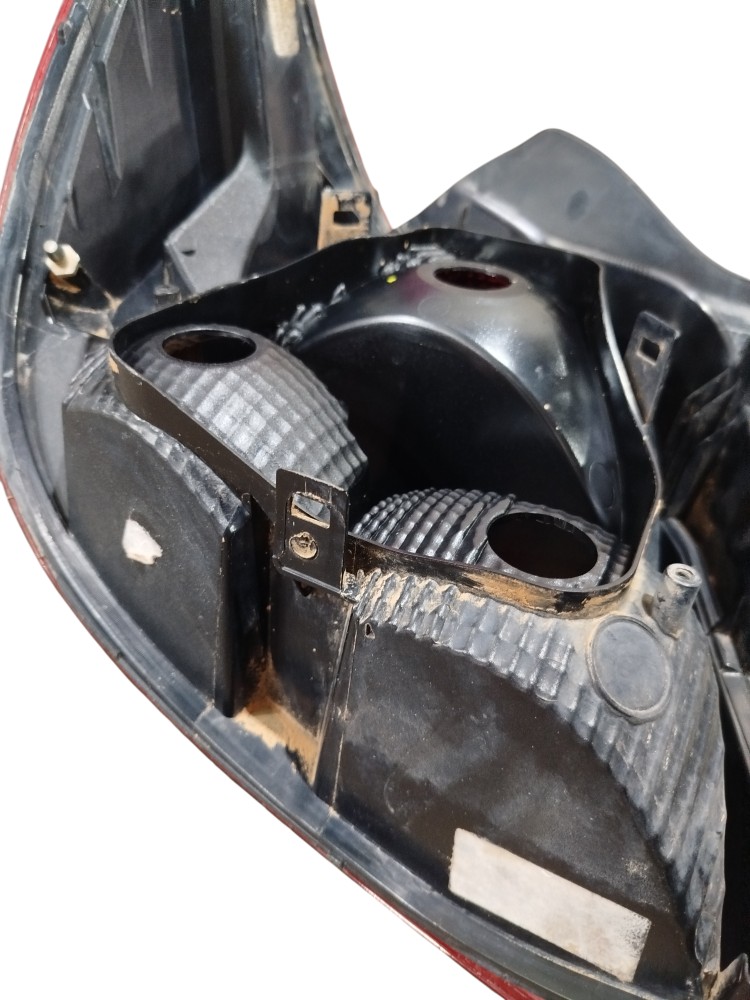Lanterna direita Chevrolet onix 2012 2013 2014 2015 2016 8