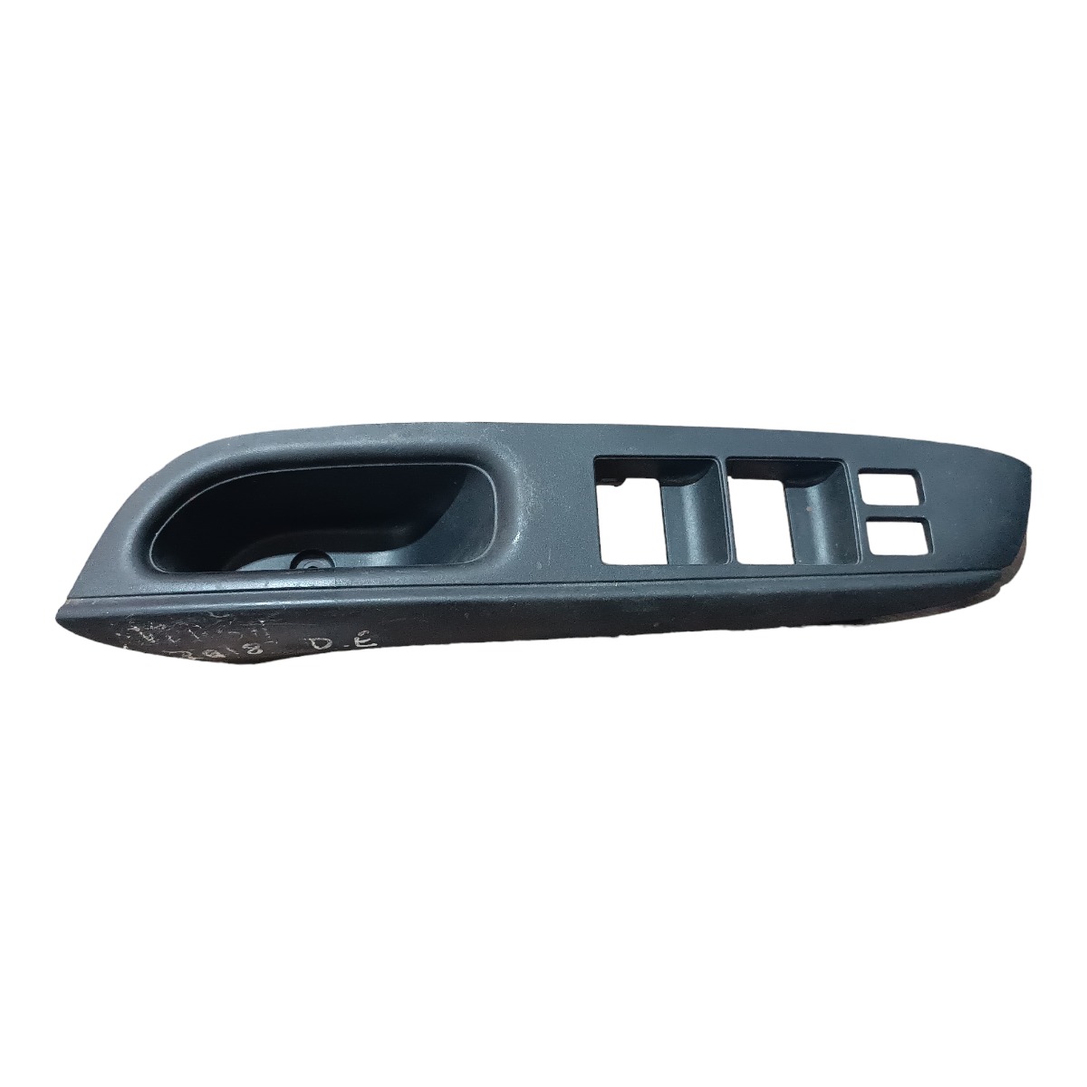 Moldura Comando Vidro Elétrico Dianteiro Esquerdo Versa 1.6 2