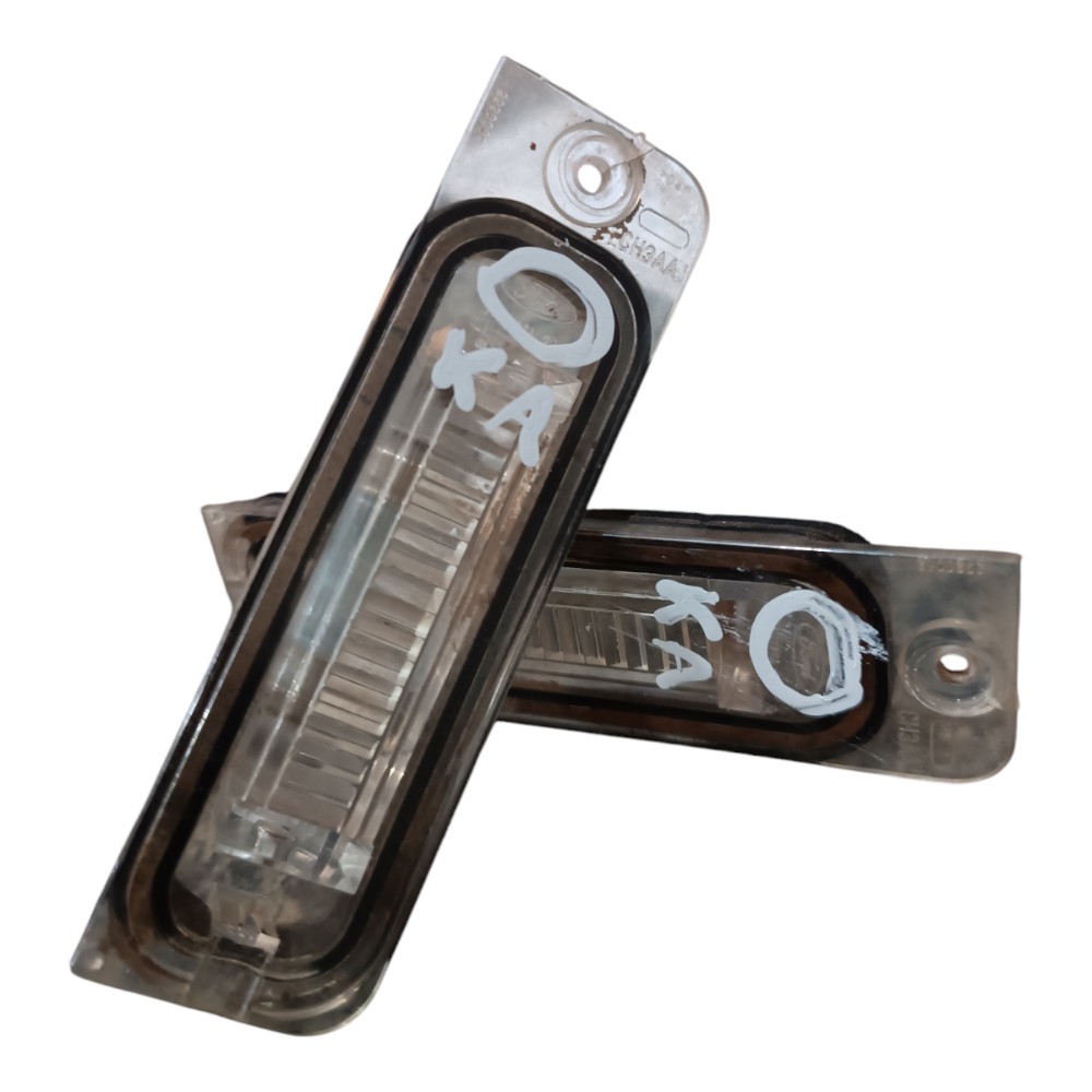 Par Luzes Placa Ford Ka 2s6513550ac 2007 2008 2009 2010 2011 5