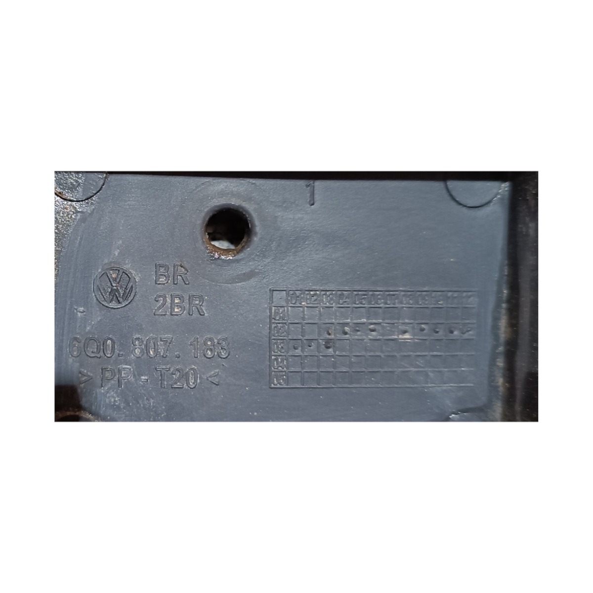 Guia Para-choque Dianteiro Esquerdo Vw Polo 2002 2003 2006 6