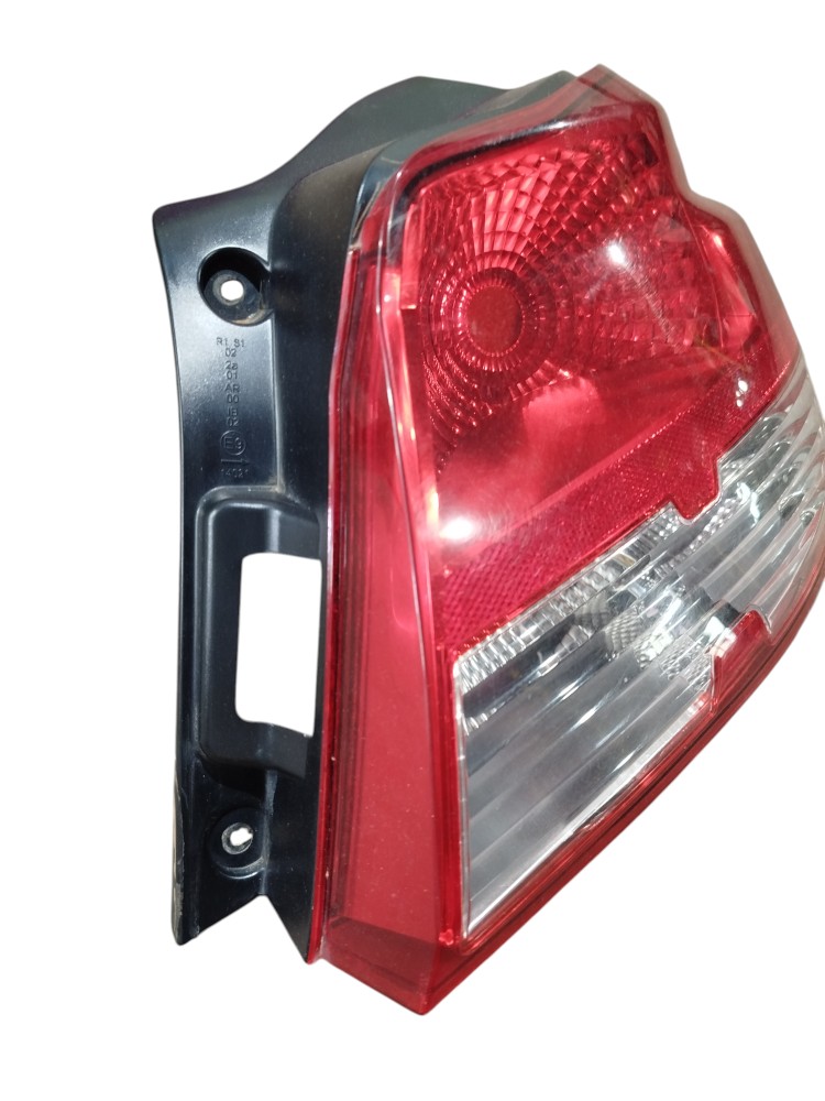 Lanterna direita Chevrolet onix 2012 2013 2014 2015 2016 2