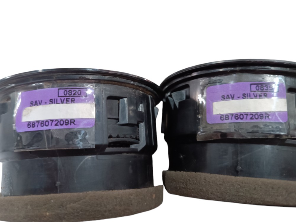 Difusor Ar Lateral Renault Kwid 1.0 687607209r 2018 4