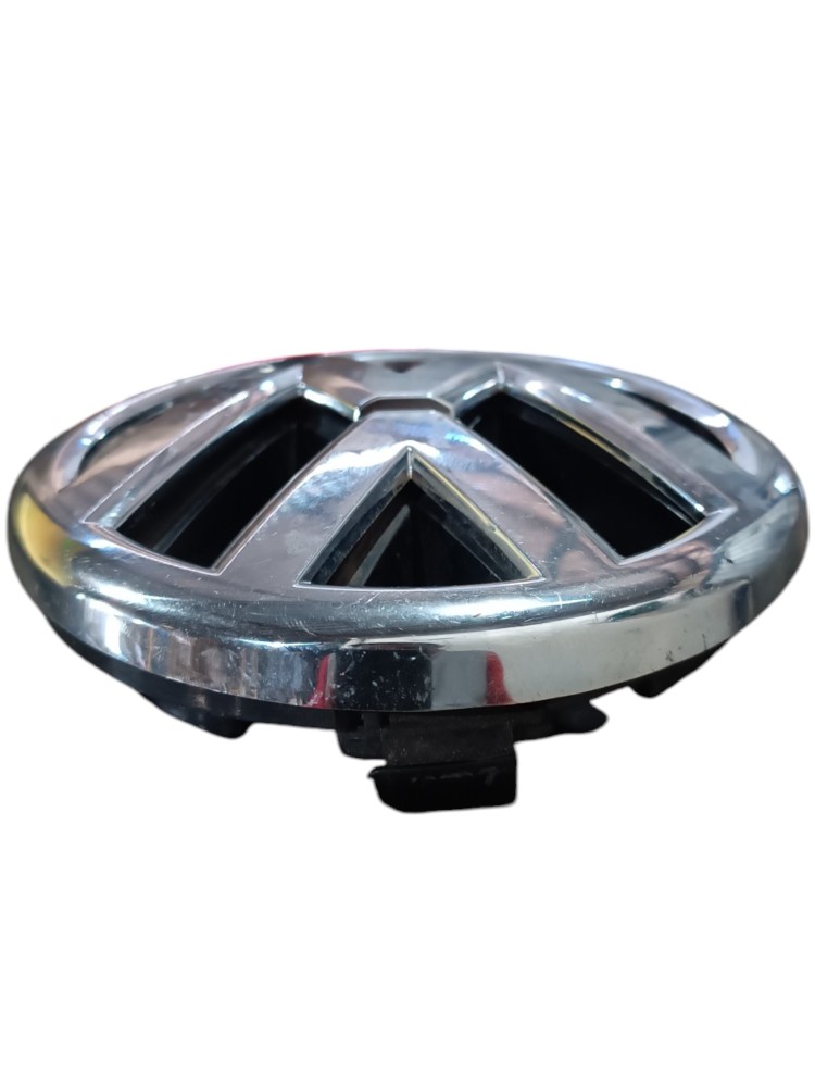 Emblema Grade Dianteiro Volkswagen Fox 1.6 5z0853601 2015  Prata 11
