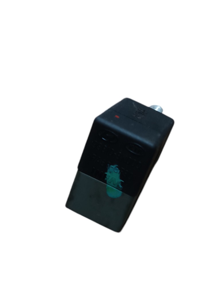 Interruptor Pedal Luz Freio Hyundai I30 2.0 938103k000 2009 2