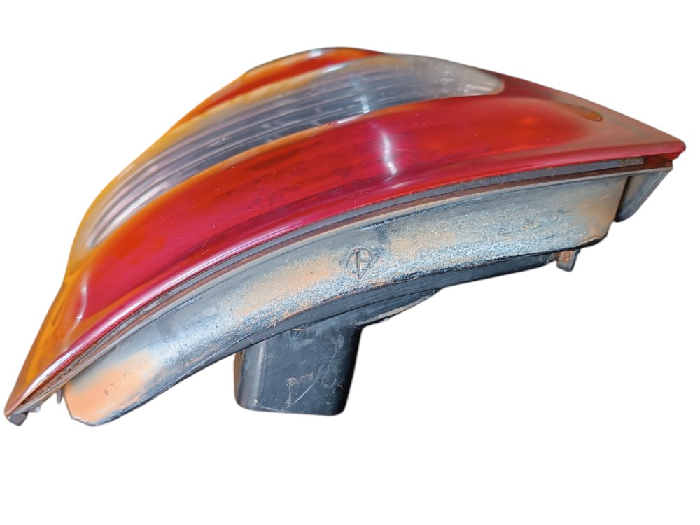 Lanterna Traseira Esquerda Chevrolet Corsa Super Sedan 2000 Direito/passageiro Vermelha 7