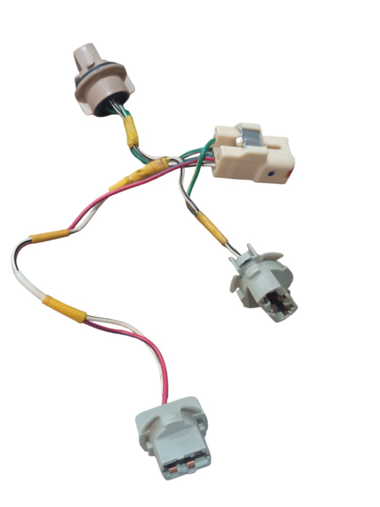 Chicote Lanterna Traseira Esquerda Toyota Corolla Fielder 8